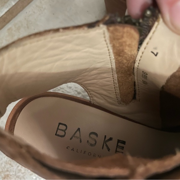 All Genuine Real Leather Sandals - Picture 3 of 6